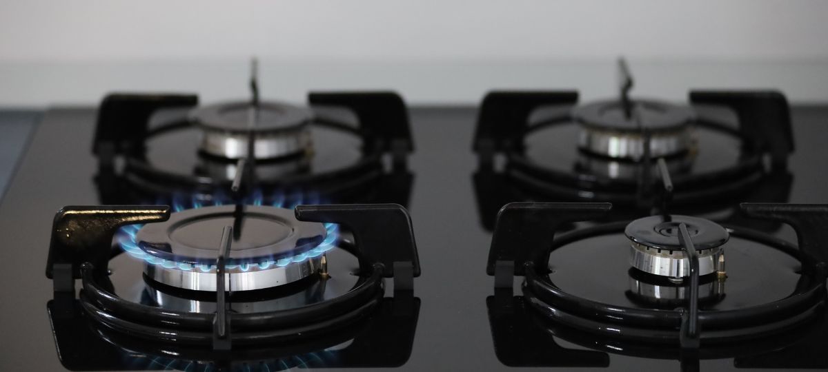 Газовая плита, конфорки, газ