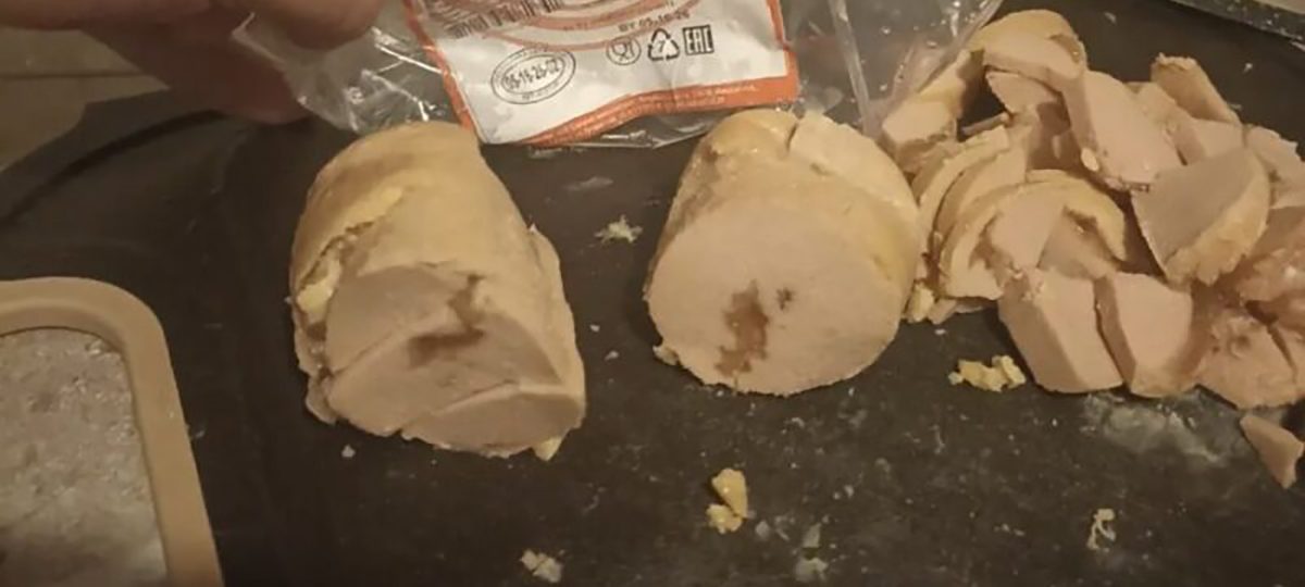 сардельки порезанные