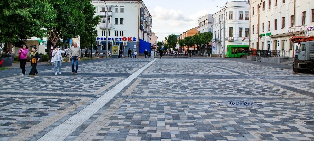 Новая площадь в Могилеве возле театрального сквера. Фото: МогилевОнлайн